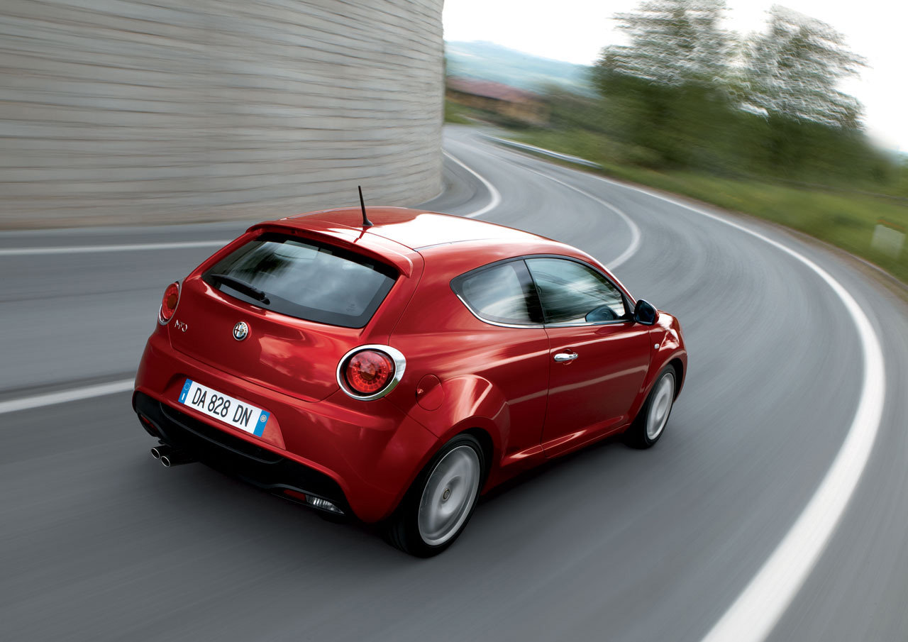 Alfa Romeo MiTo MiTo 1.4 MPI (78 Hp) için tam teknik özellikler ve yakıt tüketimi OtoPress